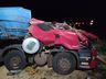 Motorista sofre ferimentos graves após caminhão tombar na SC 161