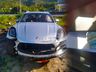 Condutor de Porsche abandona veículo e dinheiro após acidente