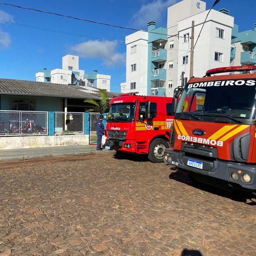 Máquina de lavar pega fogo e mobiliza Bombeiros em São Miguel do Oeste 