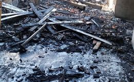 Família pede ajuda após incêndio destruir residência no centro de Tunápolis