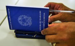 Brasil cria mais de 142 mil vagas com carteira assinada em julho