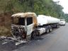 Scania do Paraguai pega fogo na BR 282