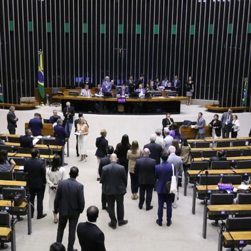 Aumento do IOF gera reação no Congresso: 20 propostas pedem suspensão da medida