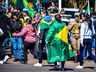 Imagens: Manifestantes pedem intervenção Federal em frente ao 14ºRCMec