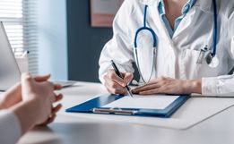 MEC cria exame nacional obrigatório para estudantes de Medicina