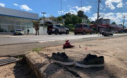 Motociclista é socorrido em estado grave após sofrer queda na Willy Barth
