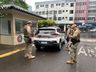 PM prende homem suspeito de invadir casa e agredir idosa em SMOeste 