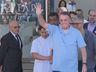 Bolsonaro tem alta três semanas após cirurgia para desobstruir intestino
