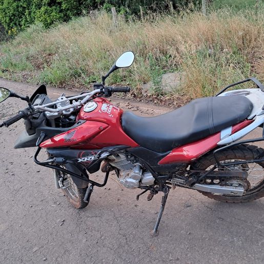Polícia Militar recupera motocicleta furtada no interior de Campo Erê