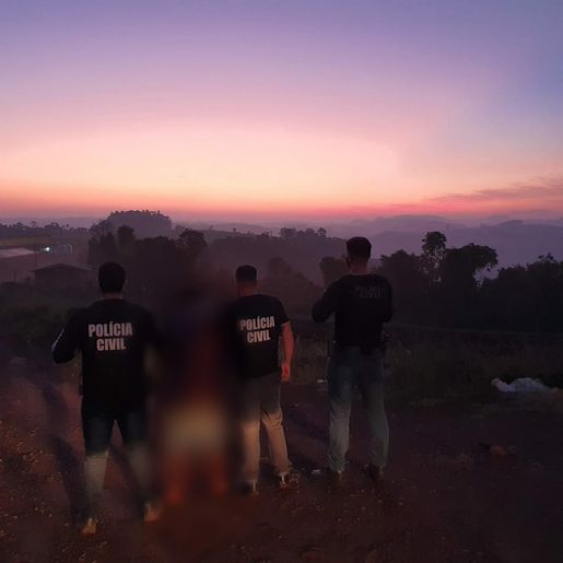 Polícia prende condenado por roubo e investigado por tráfico e violência doméstica em Palmitos