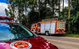 Incêndio atinge carro em SMOeste e suspeita é de crime