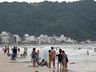 SC tem 75% das praias próprias para banho a menos de um mês para início do verão