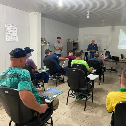 Produtores Rurais de Paraíso participam de curso de Inseminação Artificial
