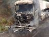 Scania do Paraguai pega fogo na BR 282