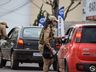 Polícia Militar realiza panfletagem em alusão a campanha “Eles por Elas”