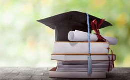 Quase metade dos candidatos a vereador tem curso superior completo em SMO