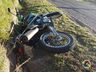 Motoqueiro tem fratura na perna em acidente na SC 496