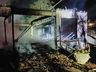 Duas residências são destruídas por incêndios durante a madrugada na Região