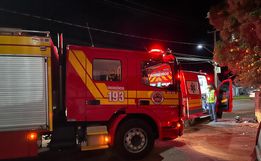 SMO: Motociclista sofre queda na Willy Barth, abandona garupa no local e foge