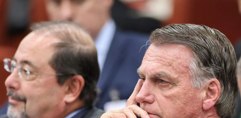 Por unanimidade, STF torna réus Bolsonaro e outros 7 por trama golpista