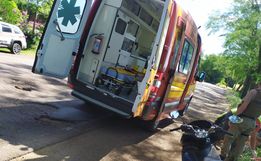 Homem sofre ferimentos em queda de motocicleta no interior