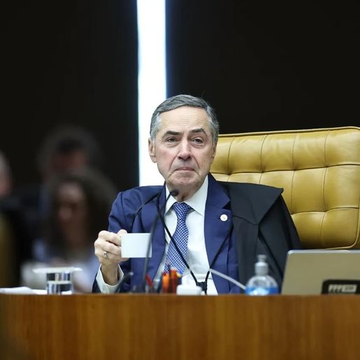 Barroso anuncia aposentadoria do STF