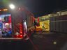 Bombeiros controlam princípio de incêndio em madereira em SMOeste