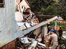 VÍDEO: Durante tornado, casa desaba sobre família em Descanso