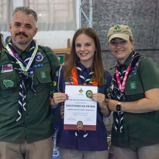 Escopiada 2025 reúne grupos e condecora escoteiros da região 
