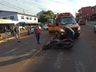Motociclista fica ferido em colisão contra carro no centro