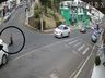 VÍDEO: Jovem pula de carro em movimento após assédio de motorista