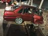 Jovem morre em colisão de carro em muro em Pinhalzinho