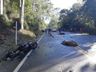 Acidente entre carro e quatro motos deixa duas pessoas mortas em Santa Catarina