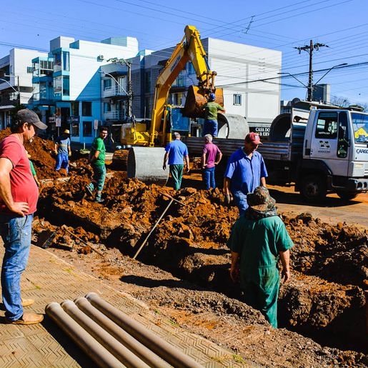 Casan investe mais de R$ 390mil em nova rede distribuição no centro de SMOeste