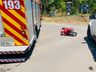 Jovem fica ferida em colisão entre carro e moto em Itapiranga