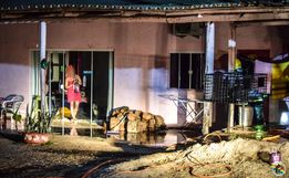 VÍDEO: Princípio de incêndio em casa noturna mobiliza bombeiros em SMO