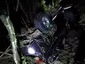 Mulher morre após carro cair de ponte de quase 5 metros de altura