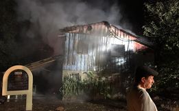 VÍDEO: Residência fica destruída por incêndio no interior de SMOeste 