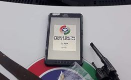 Desentendimento após venda de arma acaba em briga e prisões