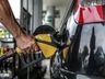 Projeção de gasolina a R$ 7 preocupa motoristas e postos em SC