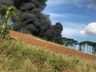 Trabalhadores são atendidos após inalação de fumaça em incêndio em fábrica de colchões