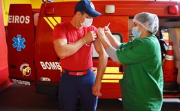 Vídeo: Bombeiros de Campo Erê recebem primeira dose da vacina da Covid-19