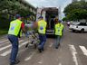 Colisão entre carro e moto deixa homem ferido no centro de SMO 