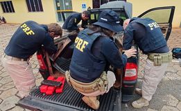 PRF usa scanner veicular e apreende mais de 50 kg de maconha em Chapecó