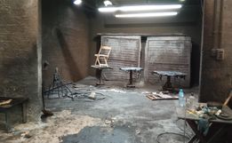 Incêndio em fábrica de móveis deixa uma pessoa ferida