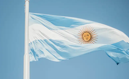 Inflação na Argentina chega a 60,7% em 12 meses, maior valor em 30 anos