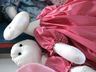 Educação produz coelhos de páscoa para alunos do ensino infantil 