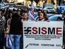 Professores realizam caminhada e cobram Plano de Carreira em SMO; assista