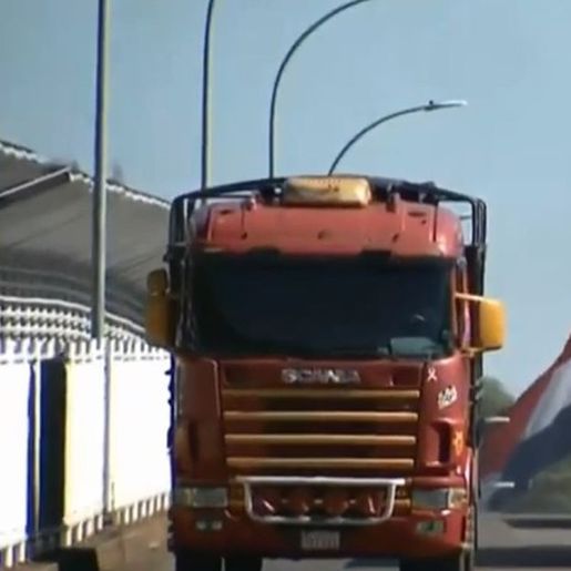 Brasil e Paraguai restabelecem comércio em três pontos da fronteira