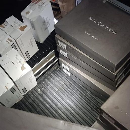 Motorista é flagrado com 180 garrafas de vinho argentino